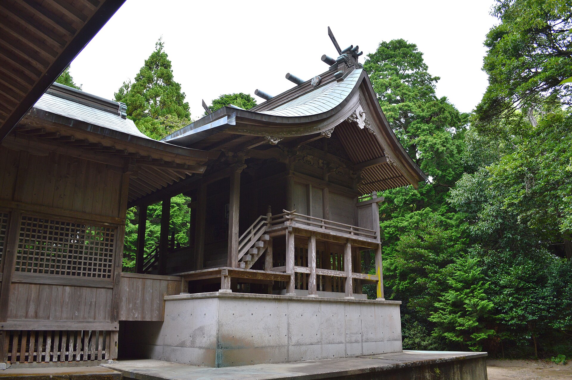 江田神社の本殿
