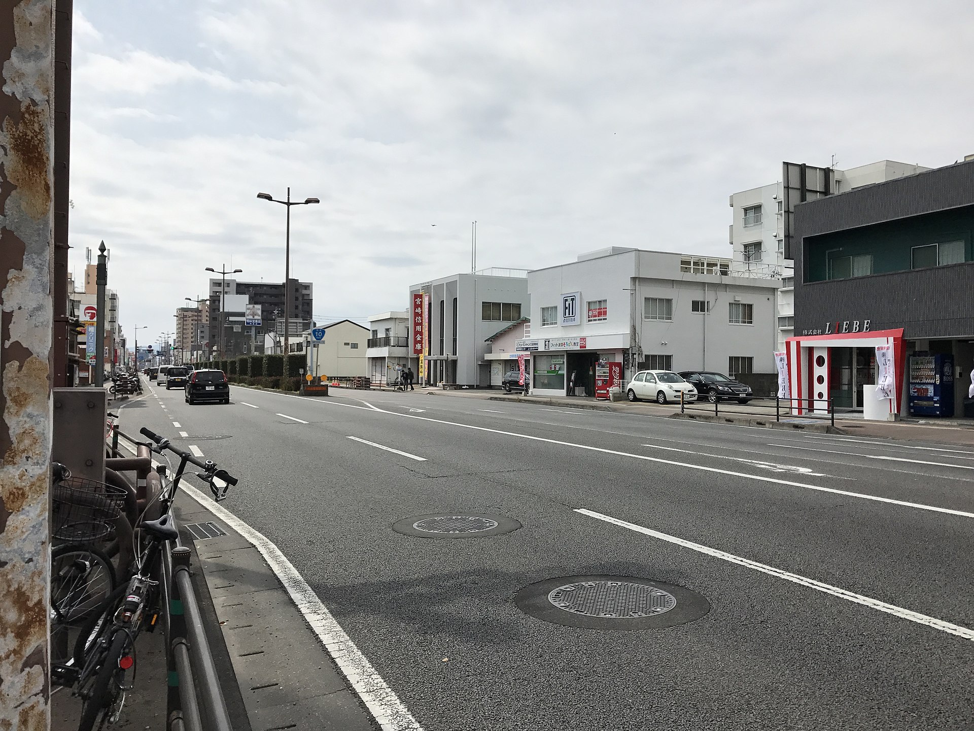 宮崎神宮駅近くの国道10号
