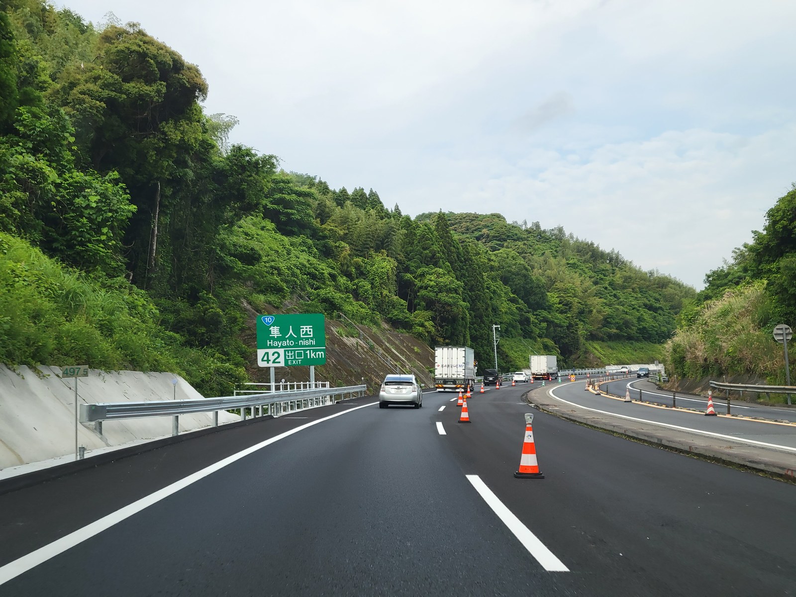 隼人道路の隼人西IC付近