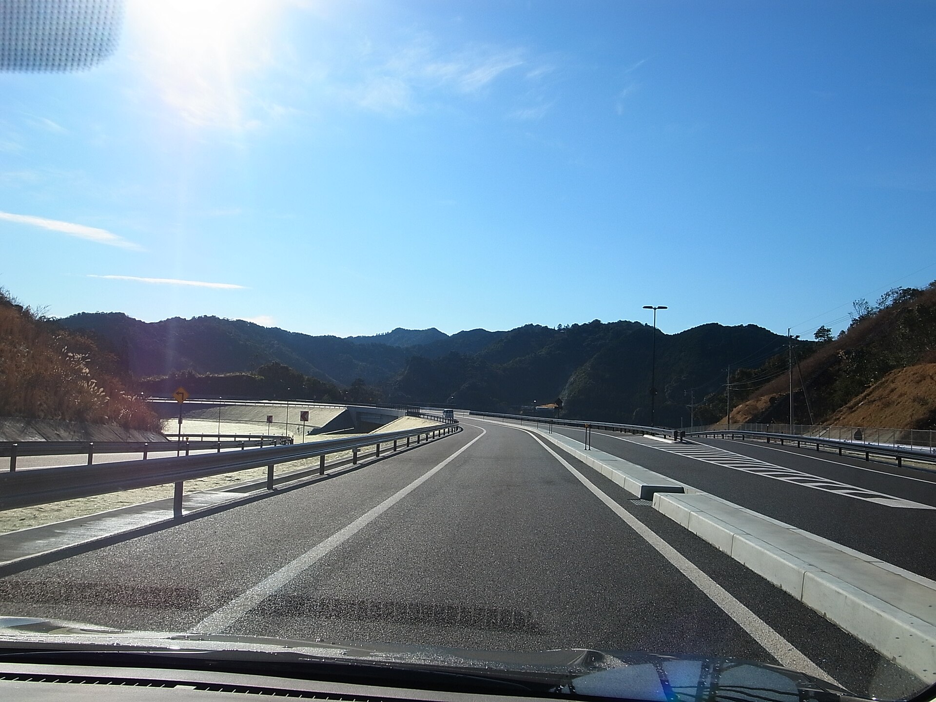 北川IC付近の道路