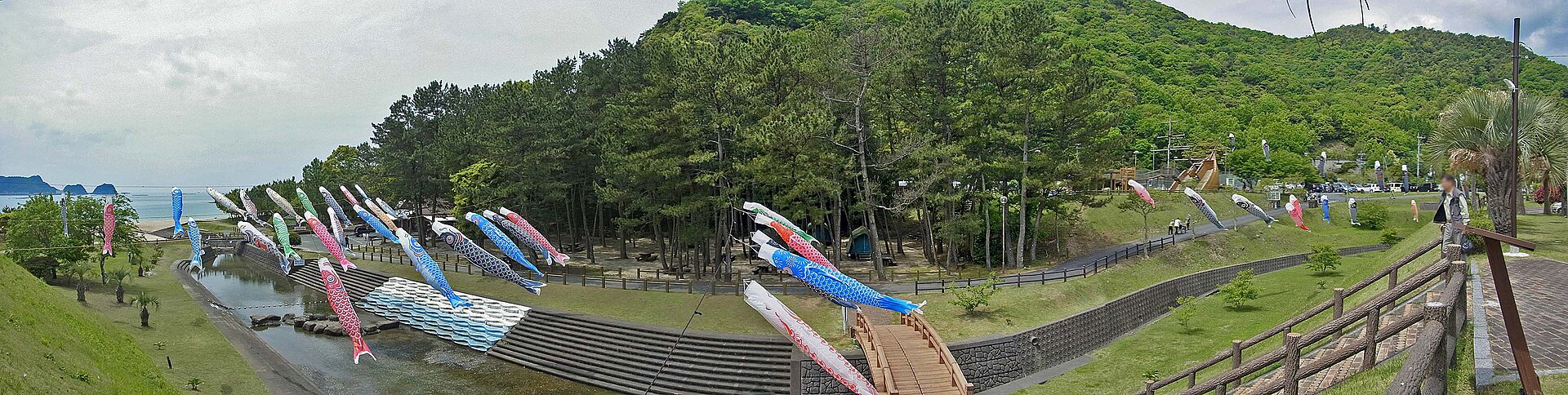 こいのぼりが泳ぐ道の駅北浦周辺