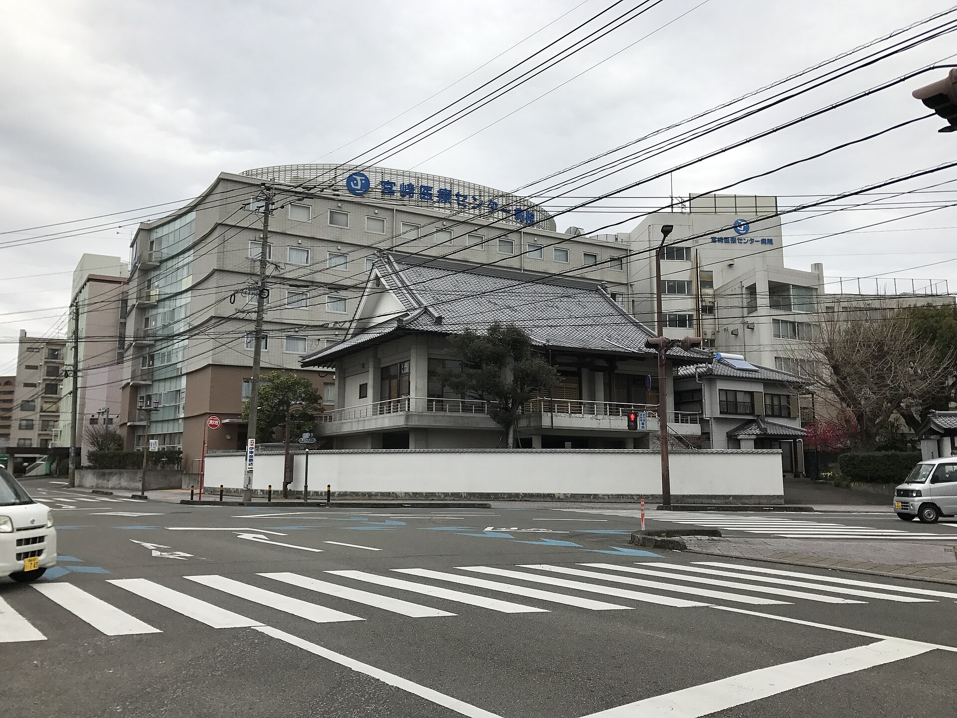 宮崎医療センター病院と福林寺
