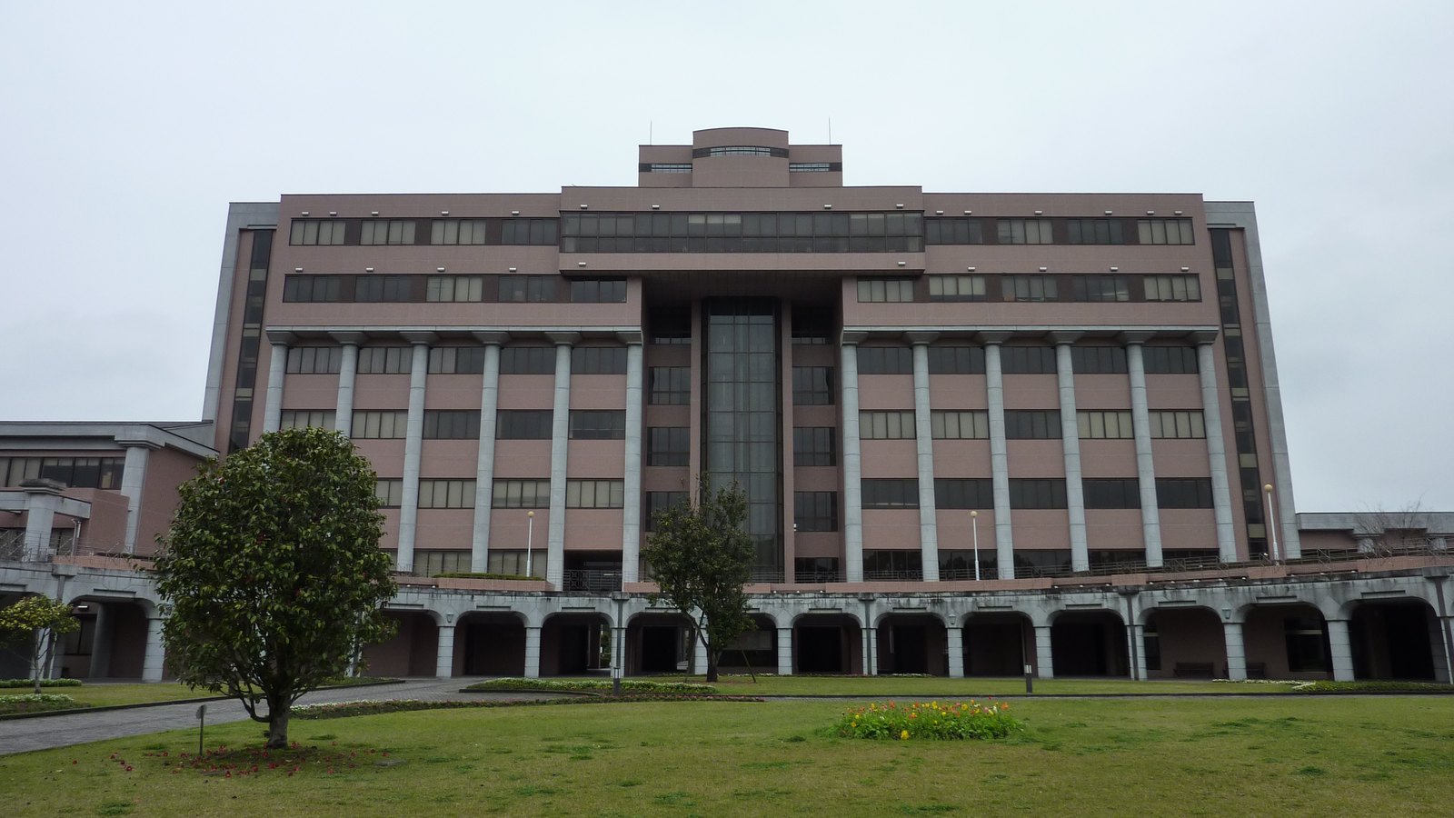 宮崎公立大学の建物