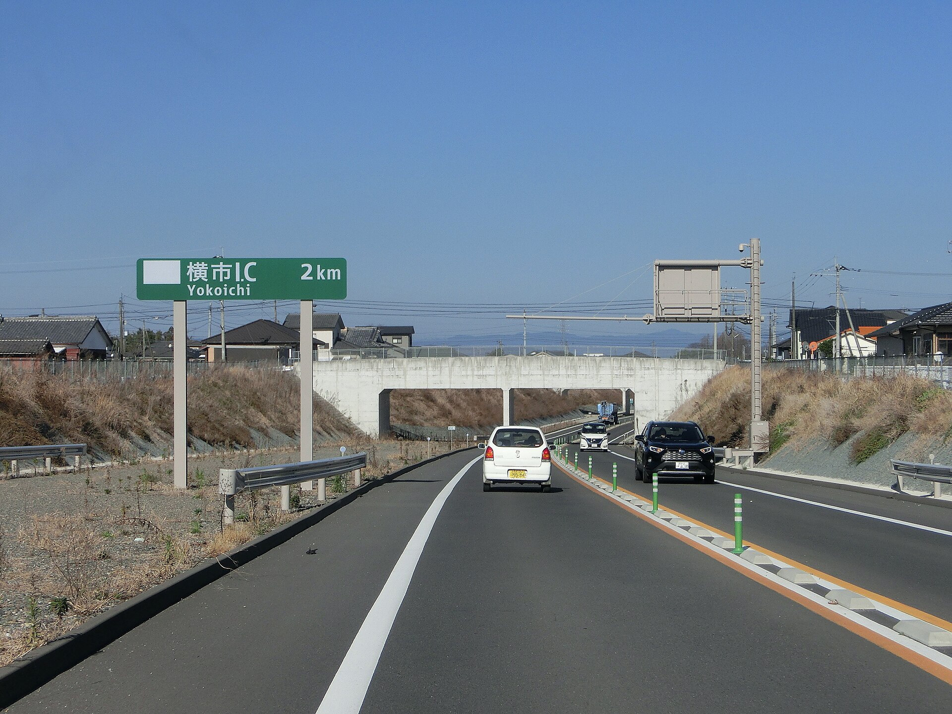 都城志布志道路の横市IC手前（蓑原町）